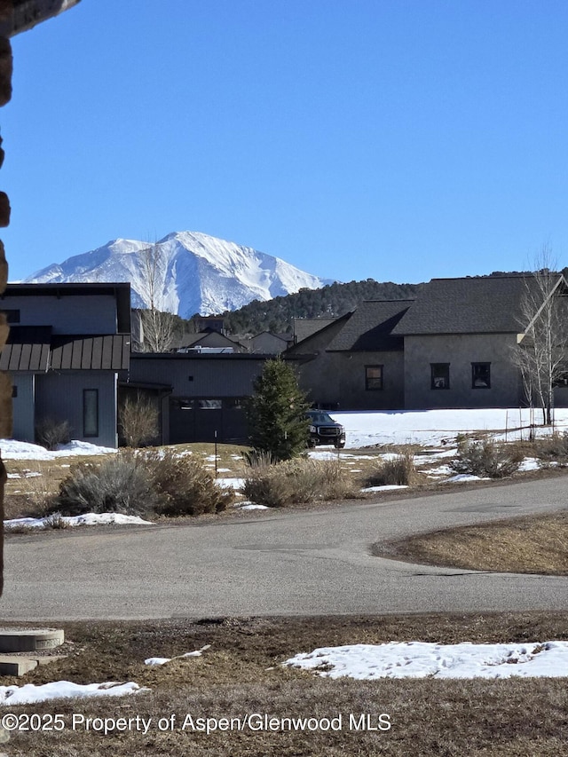 view of mountain feature