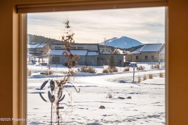 exterior space featuring a residential view and a mountain view