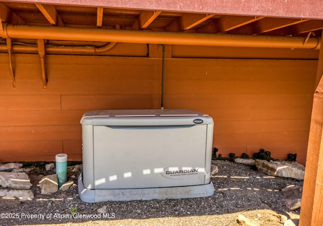 180 Ridge Rd, Gunnison, CO 81230 - exterior view of a power unit