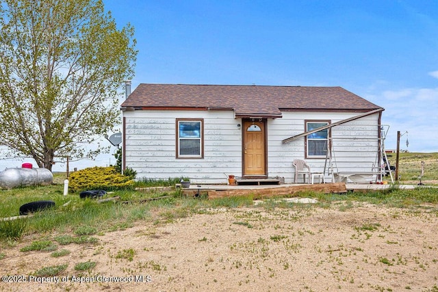 194 Hill Dr, Craig, CO 81625 - bungalow-style home featuring roof with shingles