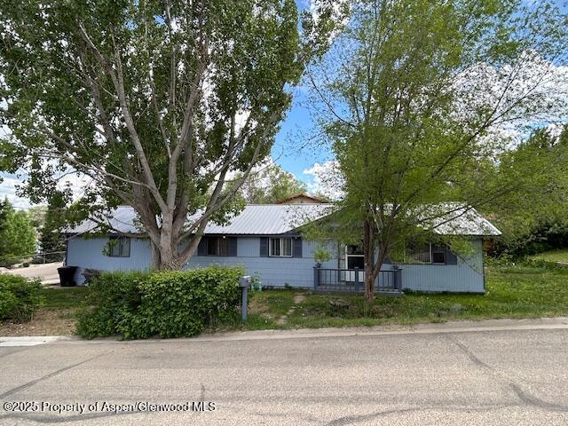 204 W 12th St, Craig, CO 81625 - view of single story home