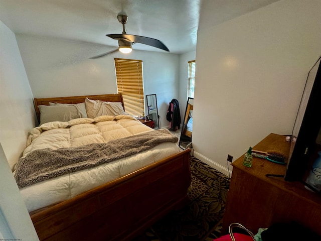 bedroom featuring ceiling fan