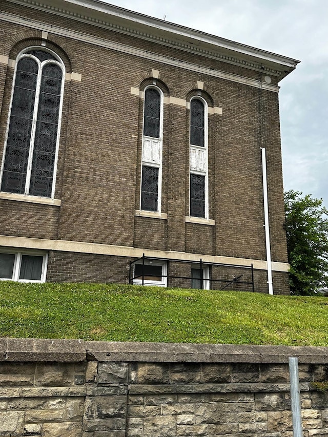 view of building exterior