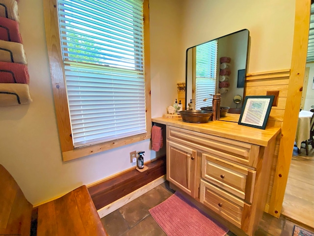 room details with hardwood / wood-style flooring