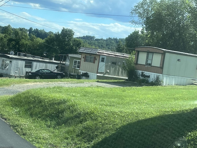 127 Court St 109-115 121, Jane Lew, WV 26378