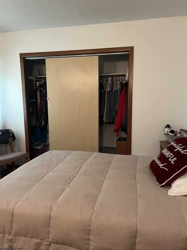 bedroom featuring a closet