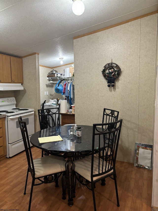 dining room featuring hardwood / wood-style floors