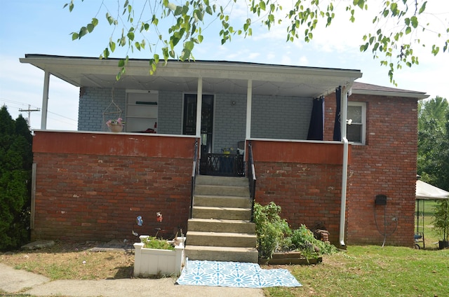 view of front of house featuring covered porch