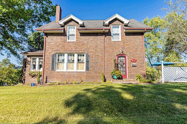 view of front of house featuring a front yard