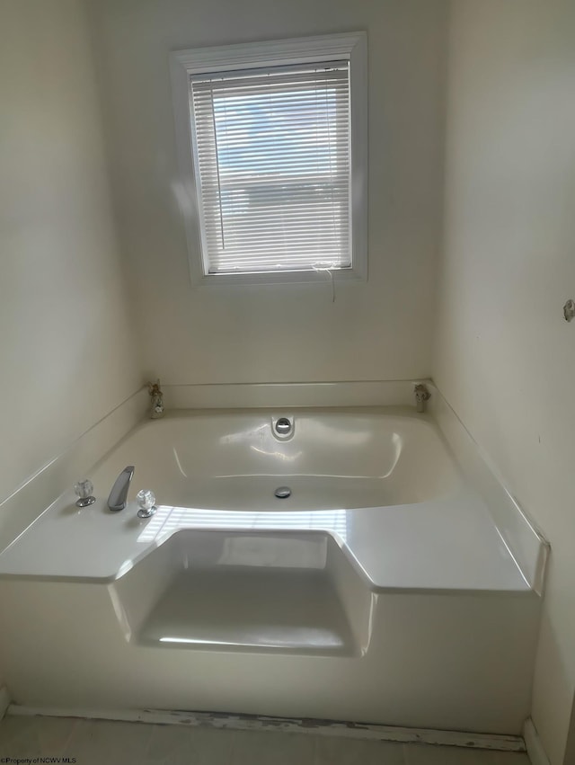 490 Deer Creek Ln, Buckhannon, WV 26201 - bathroom with a bath