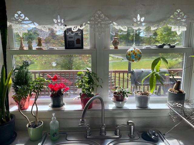 490 Deer Creek Ln, Buckhannon, WV 26201 - room details featuring a sink