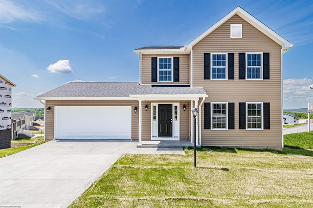 view of front facade with a front lawn