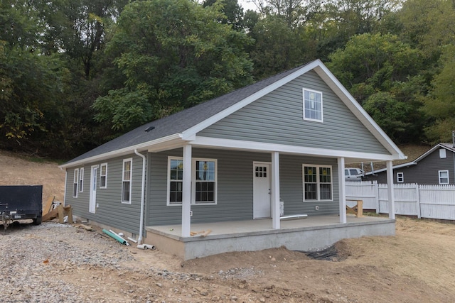 view of front facade with covered porch