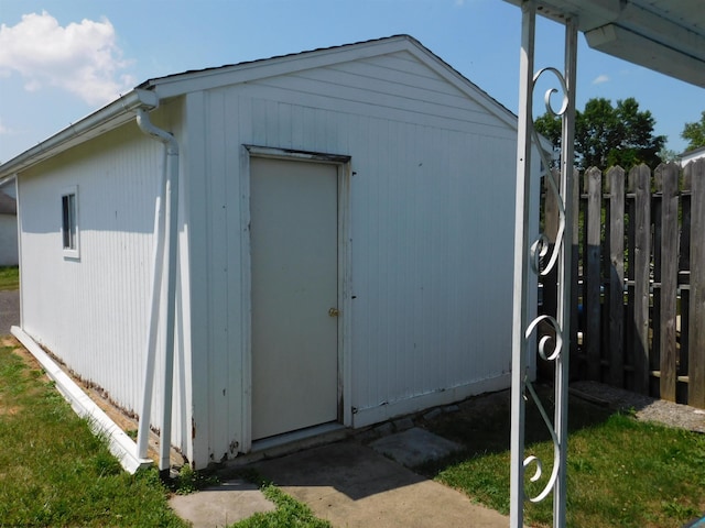 view of outbuilding