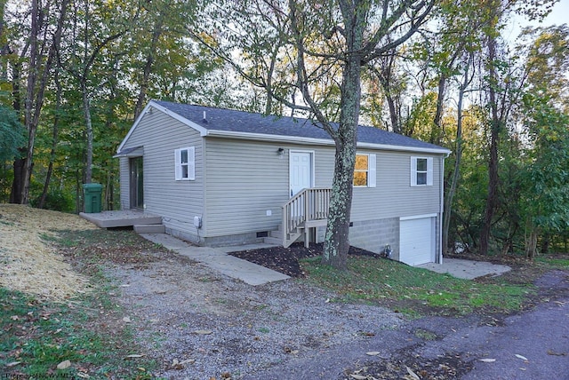 view of front of house featuring a garage