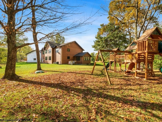 view of yard featuring a playground