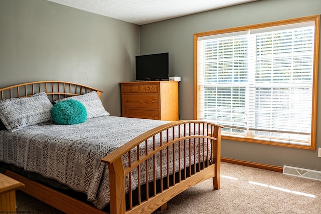 bedroom with carpet flooring