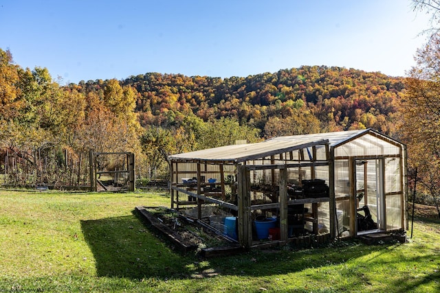 exterior space featuring a lawn