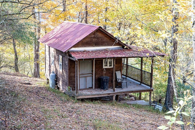 view of outdoor structure