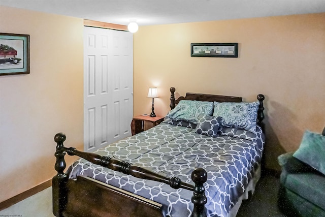 bedroom featuring a closet