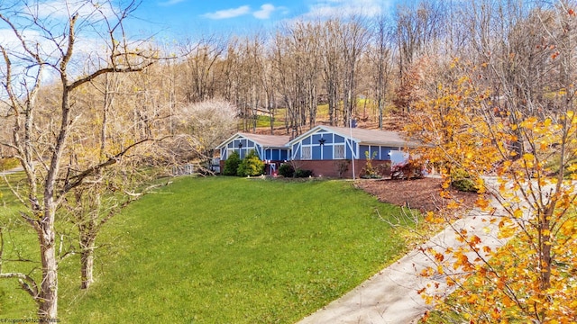 view of front of property with a front yard