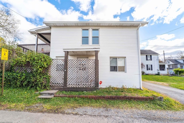 view of front of home