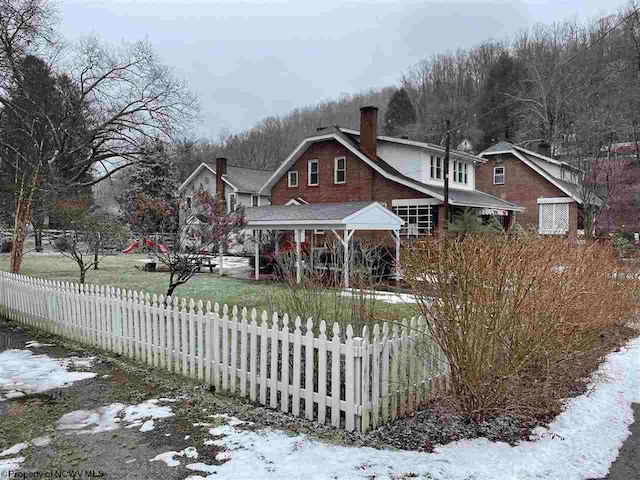 view of front of home