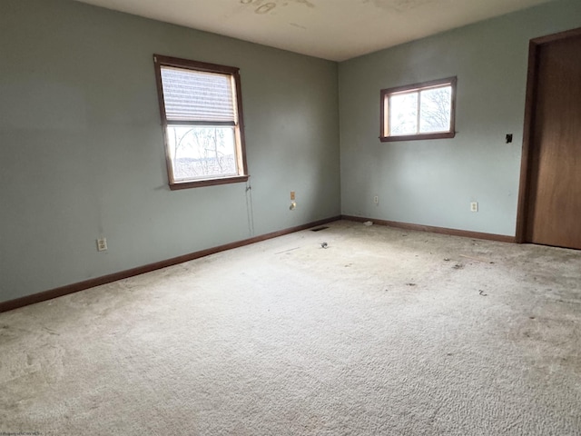 view of carpeted spare room