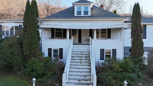 view of front facade with a porch