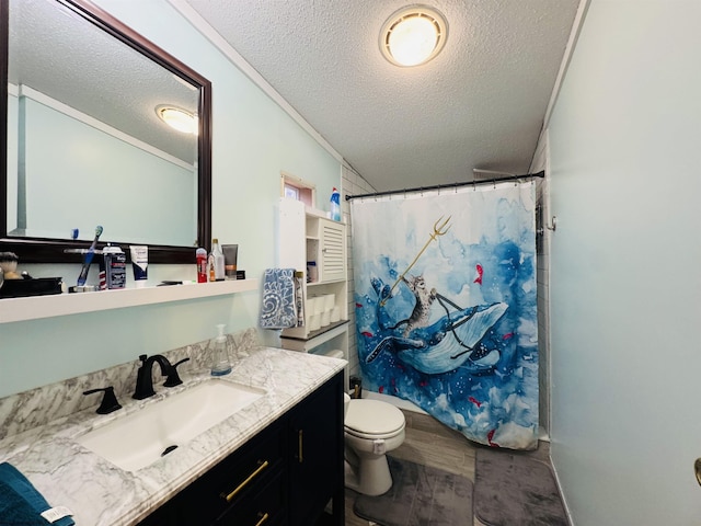 bathroom with vanity, lofted ceiling, a shower with curtain, toilet, and a textured ceiling