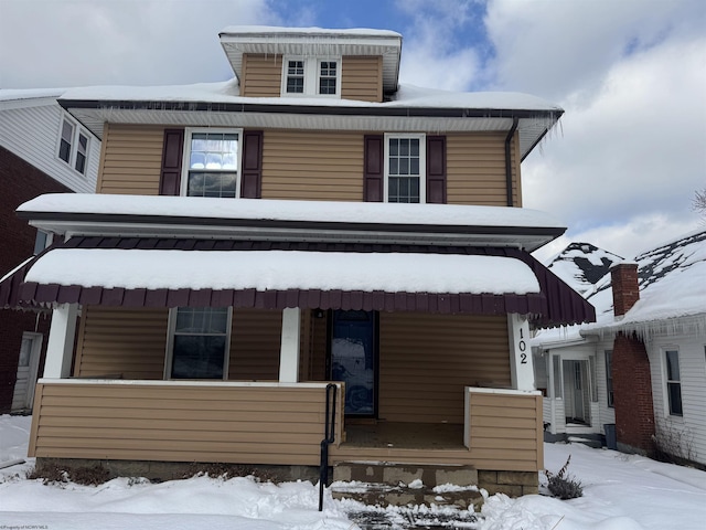 view of front of home