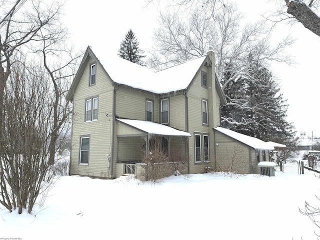 view of front of property