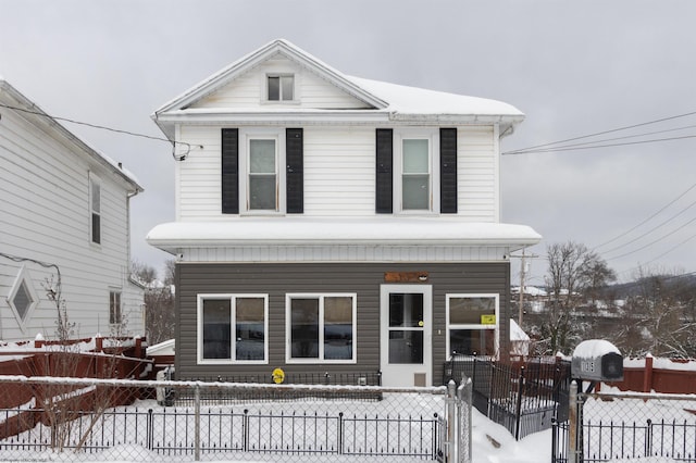 front facade featuring a porch