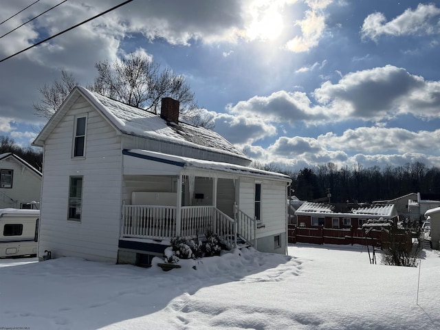 view of front facade featuring a porch