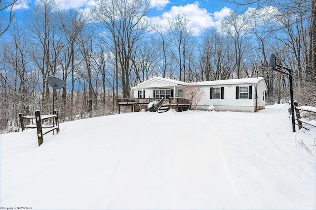 view of front of property