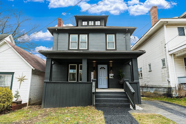 view of front facade featuring a porch