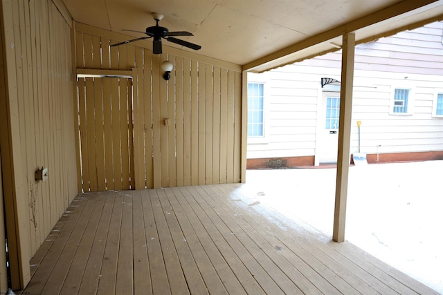 deck with ceiling fan