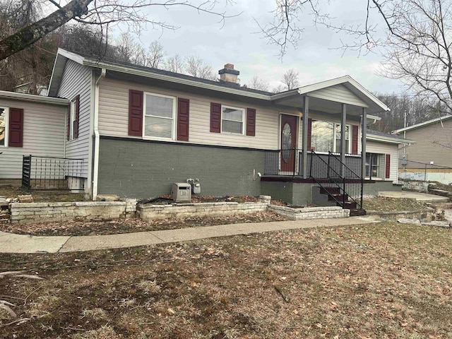 view of front of house