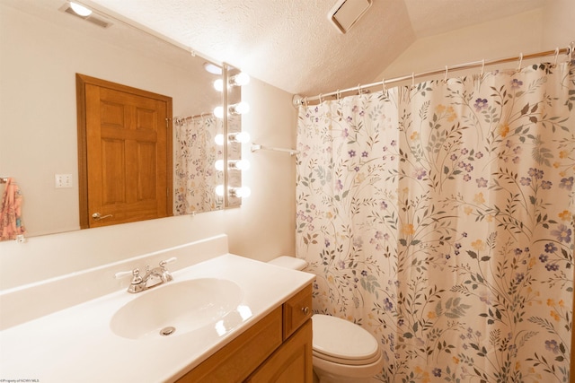 bathroom featuring vaulted ceiling, vanity, toilet, a textured ceiling, and a shower with shower curtain