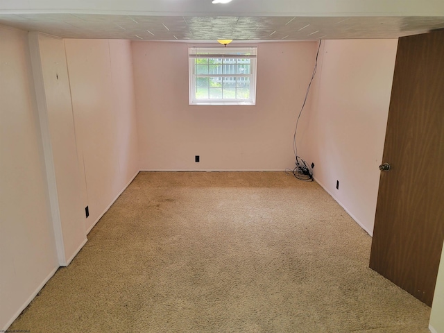 929 Garrison Ave, Morgantown, WV 26505 - empty room with carpet flooring and baseboards