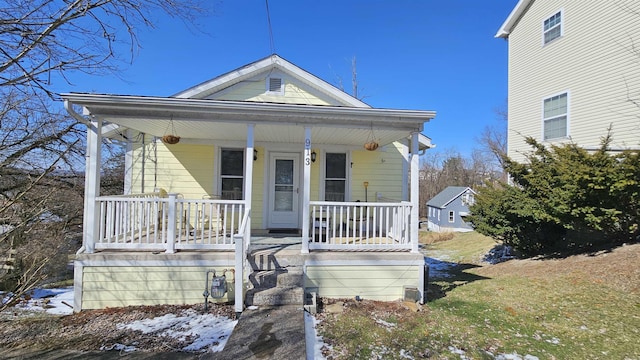 view of front of house featuring a porch