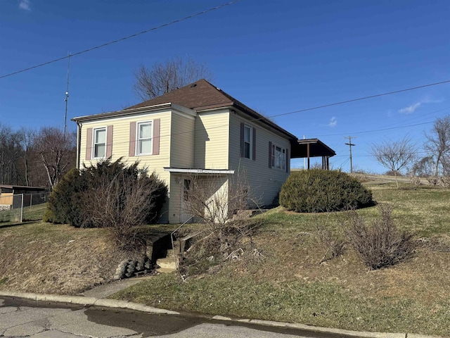 view of home's exterior