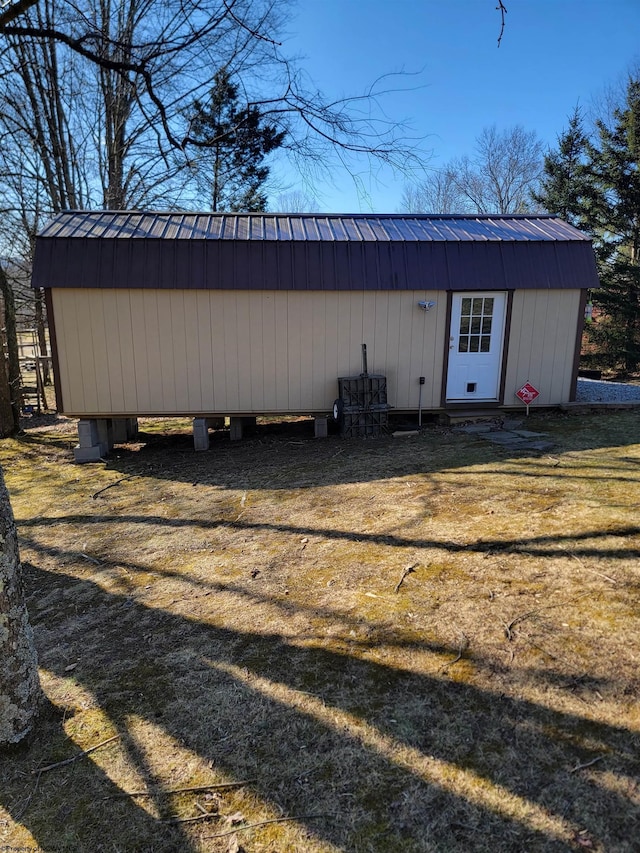 view of outbuilding with an outbuilding