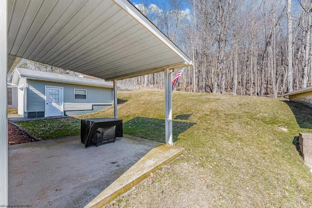 exterior space featuring an outbuilding