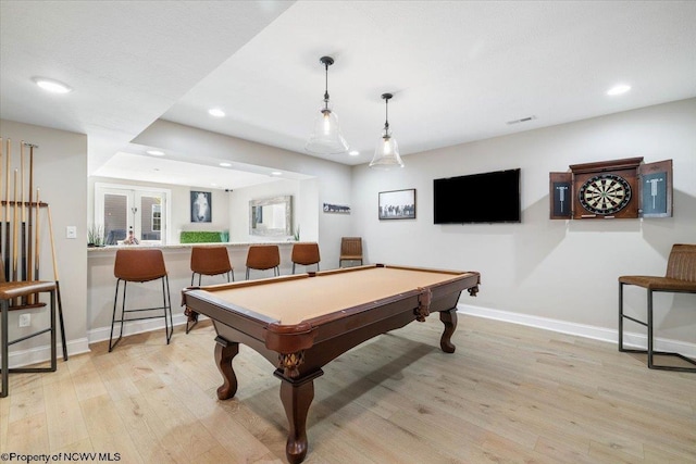 game room with light wood finished floors, baseboards, and recessed lighting