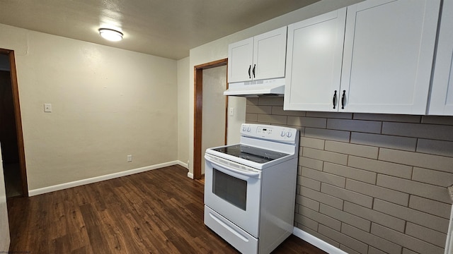 kitchen featuring under cabinet range hood, electric range, dark wood-type flooring, white cabinetry, and baseboards