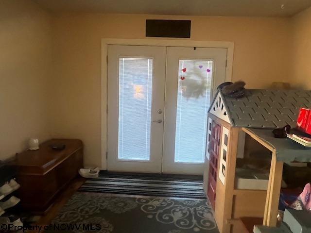 15401/2 Country Club Rd, Fairmont, WV 26554 - entryway with french doors