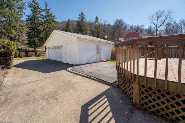 view of detached garage