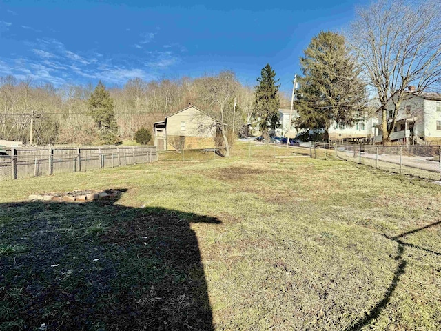 view of yard featuring fence