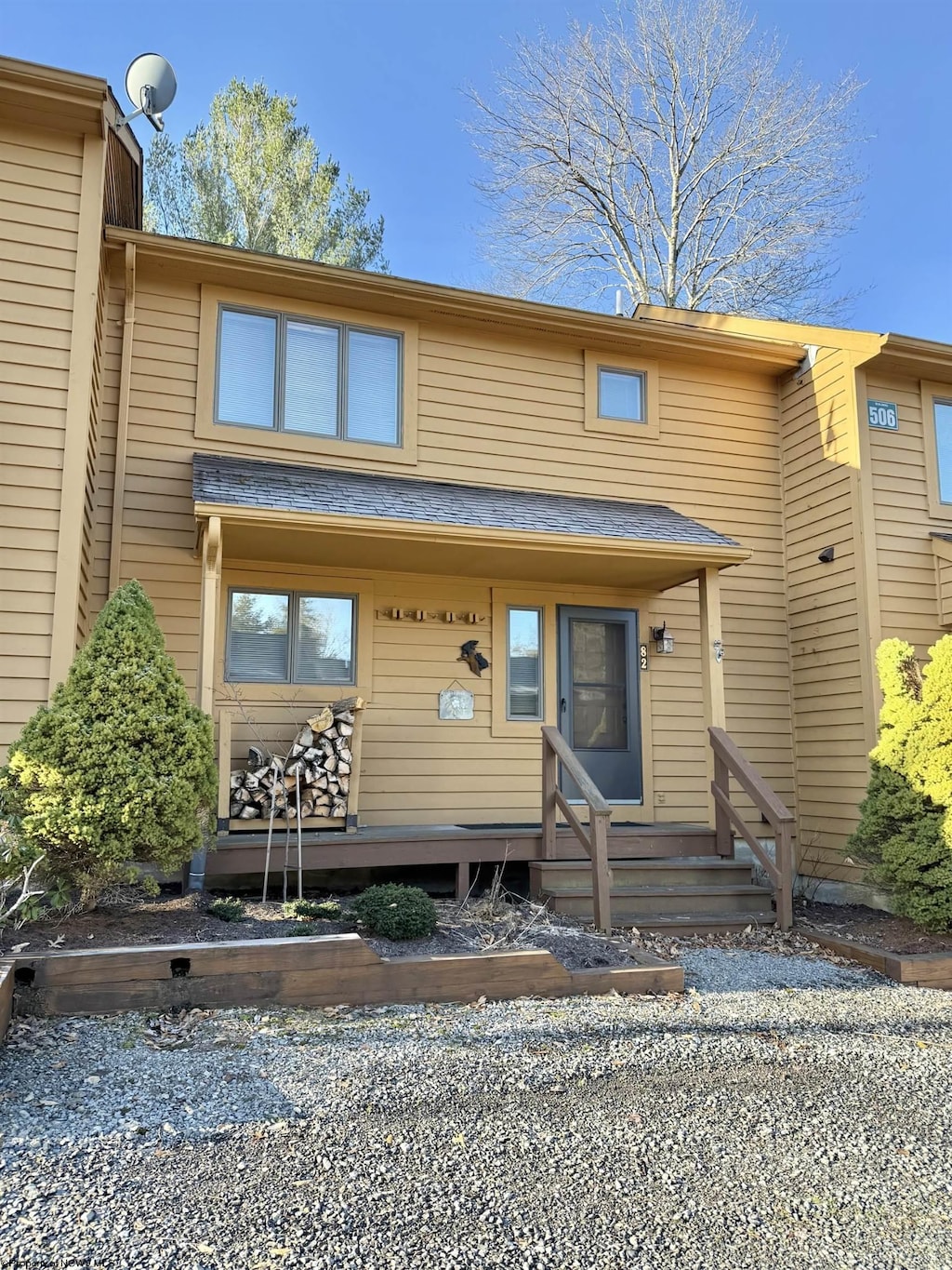 82 Deerfield Cir, Davis, WV 26260 - view of front of property